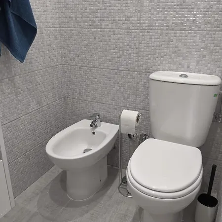Jacuzzi Suite, Sueno De Pakito 아데제